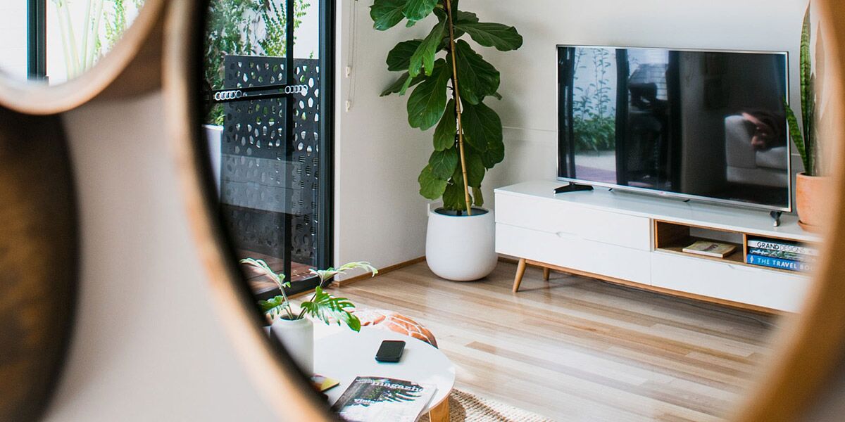 Wohnzimmer mit Fernseher